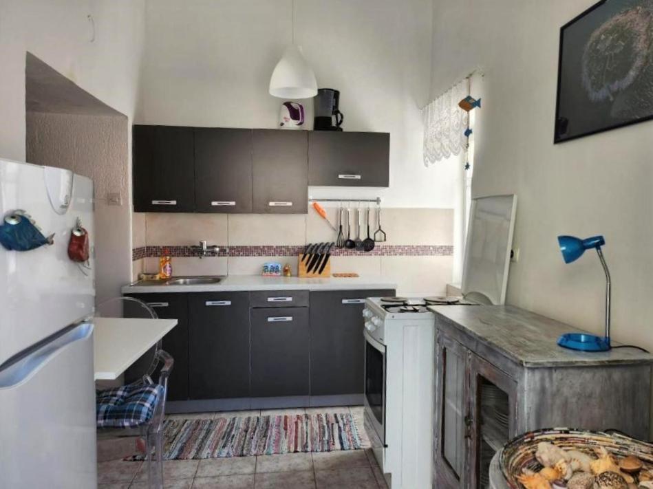 Apartment Dolores Cres Buitenkant foto